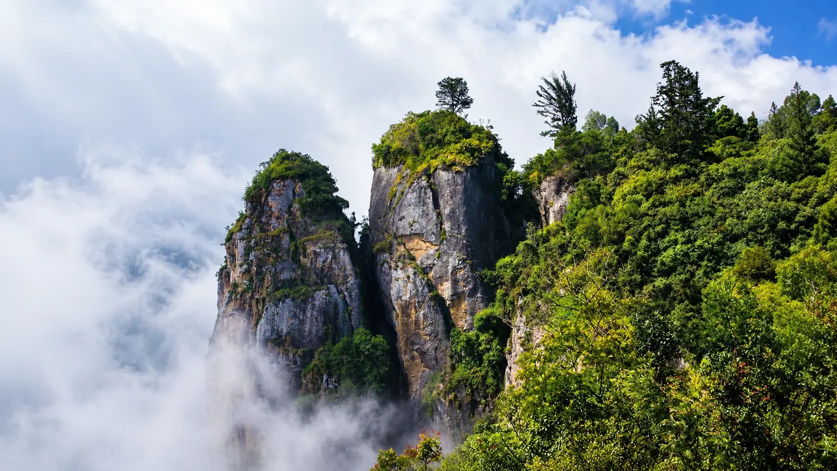 Pillar Rocks
