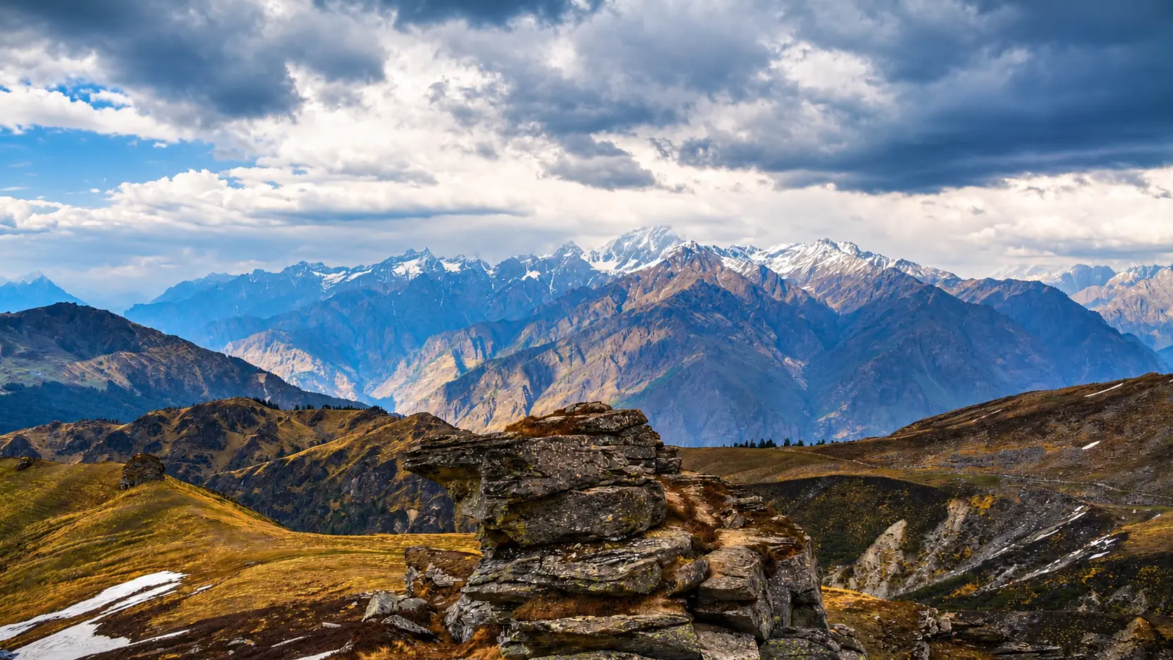 Mountain trail through the Himalayan landscape at Kuari Pass, Uttarakhand